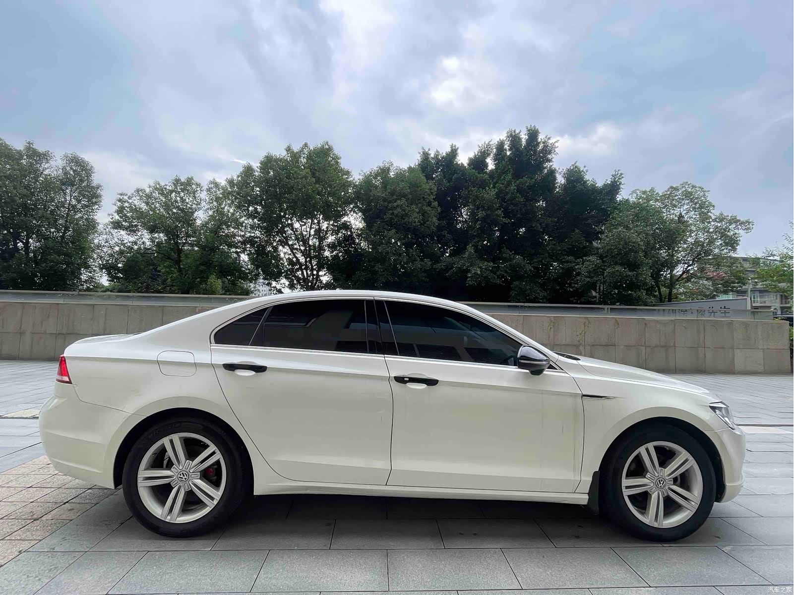 Volkswagen Lamando, 2015 10