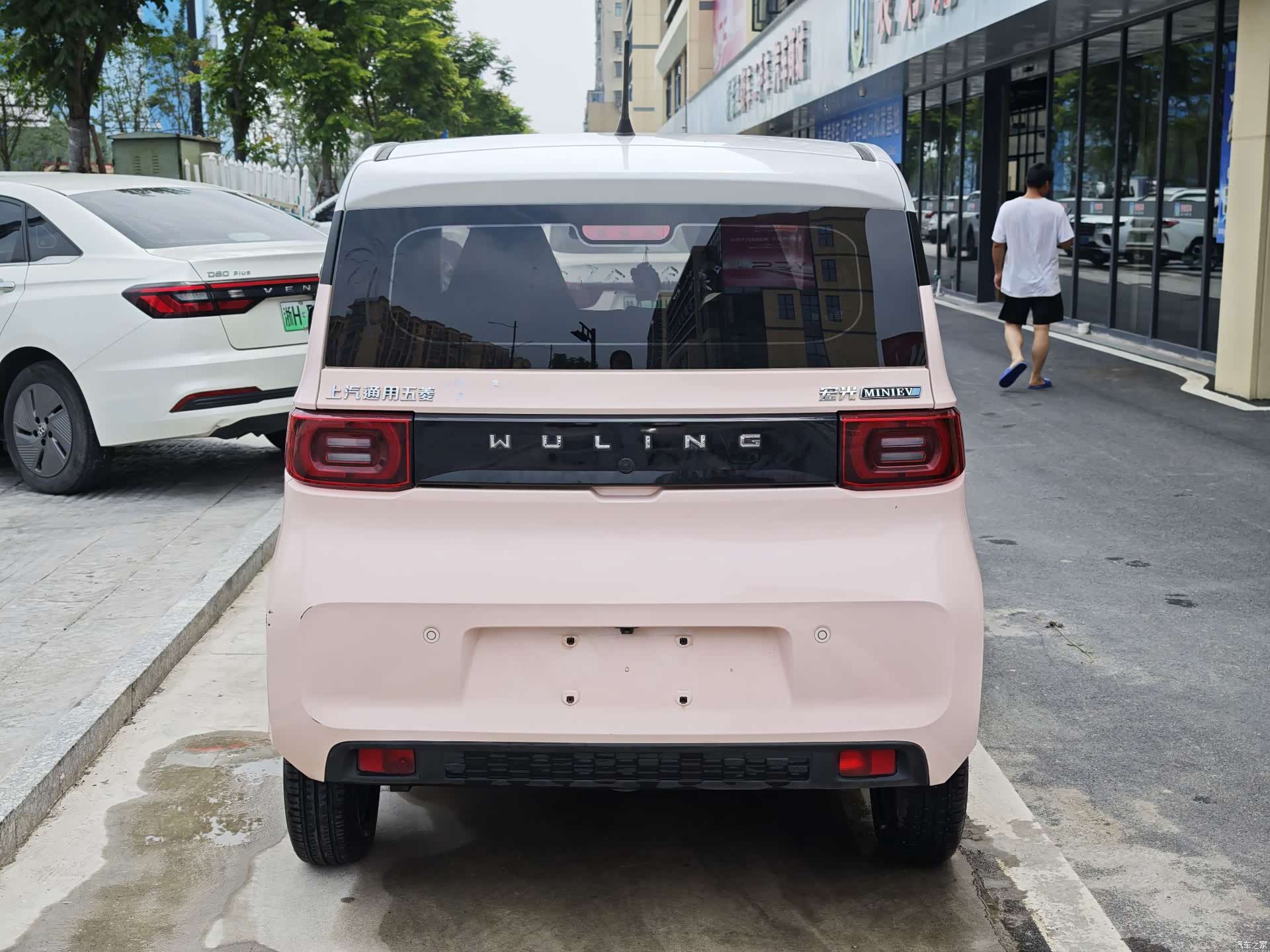 Wuling MINIEV, 2022 все фото