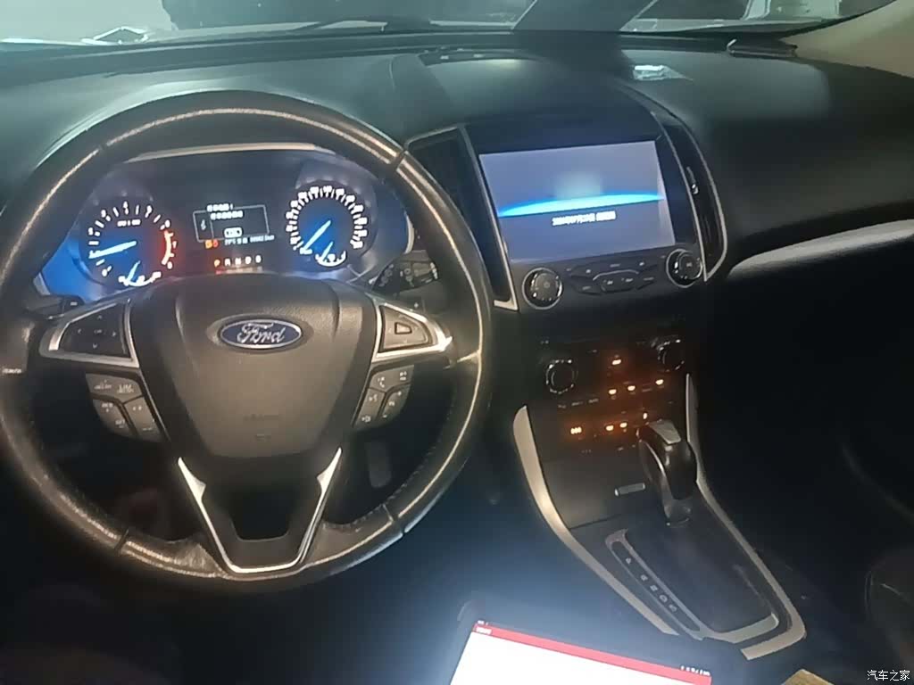 Ford Edge, 2019 10