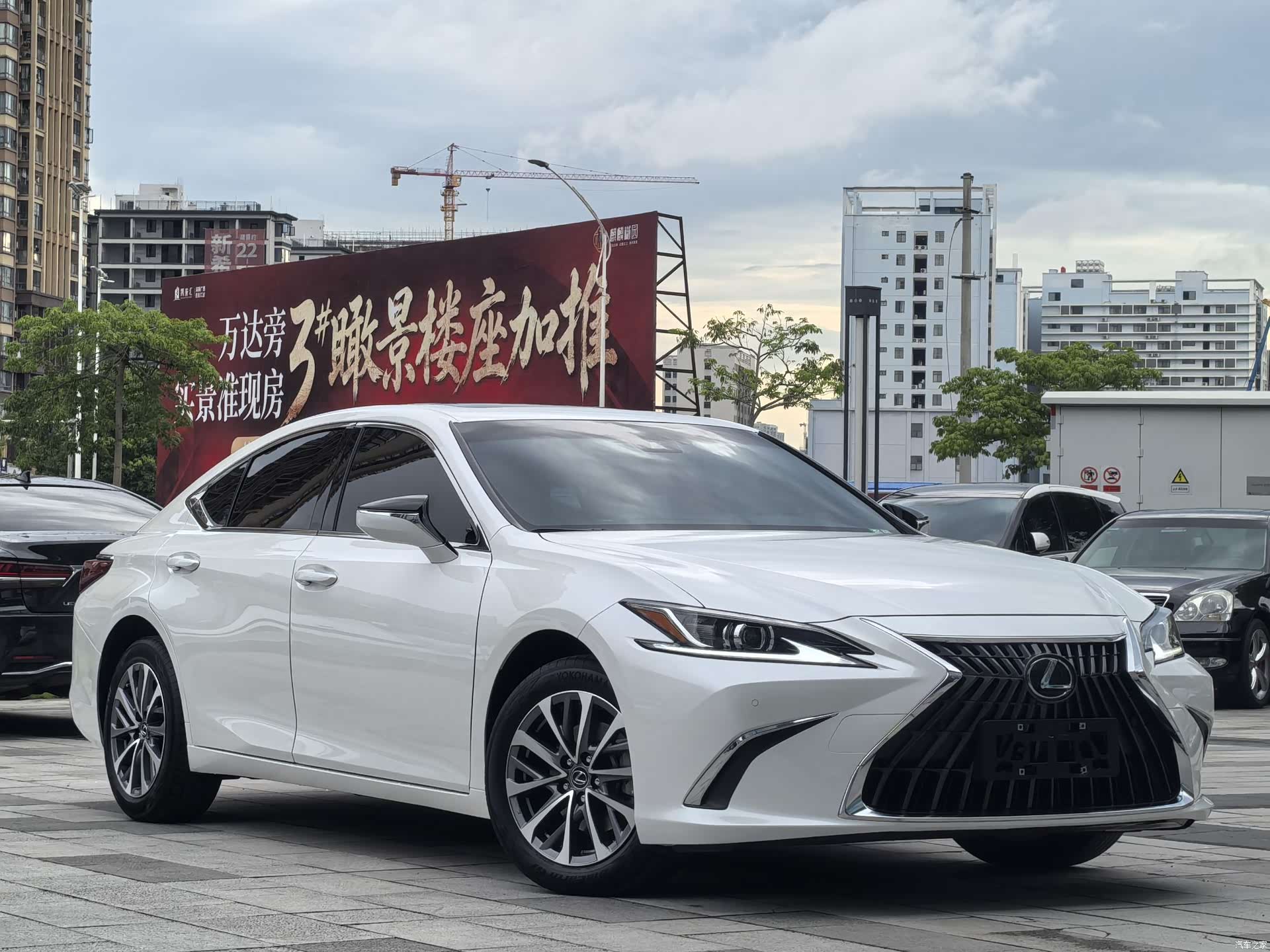 Lexus ES, 2023 3