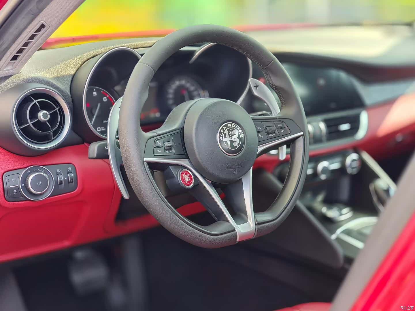 Alfa Romeo Giulia, 2020 все фото