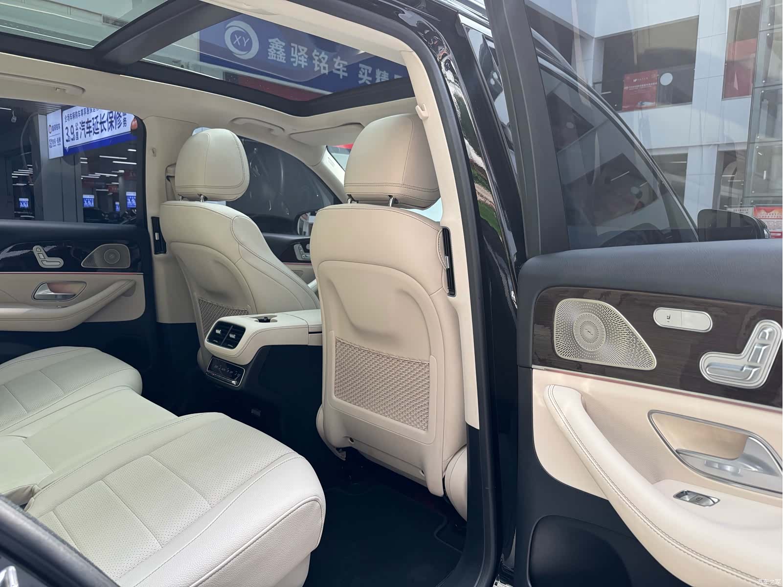 Mercedes-Benz GLE, 2024 18