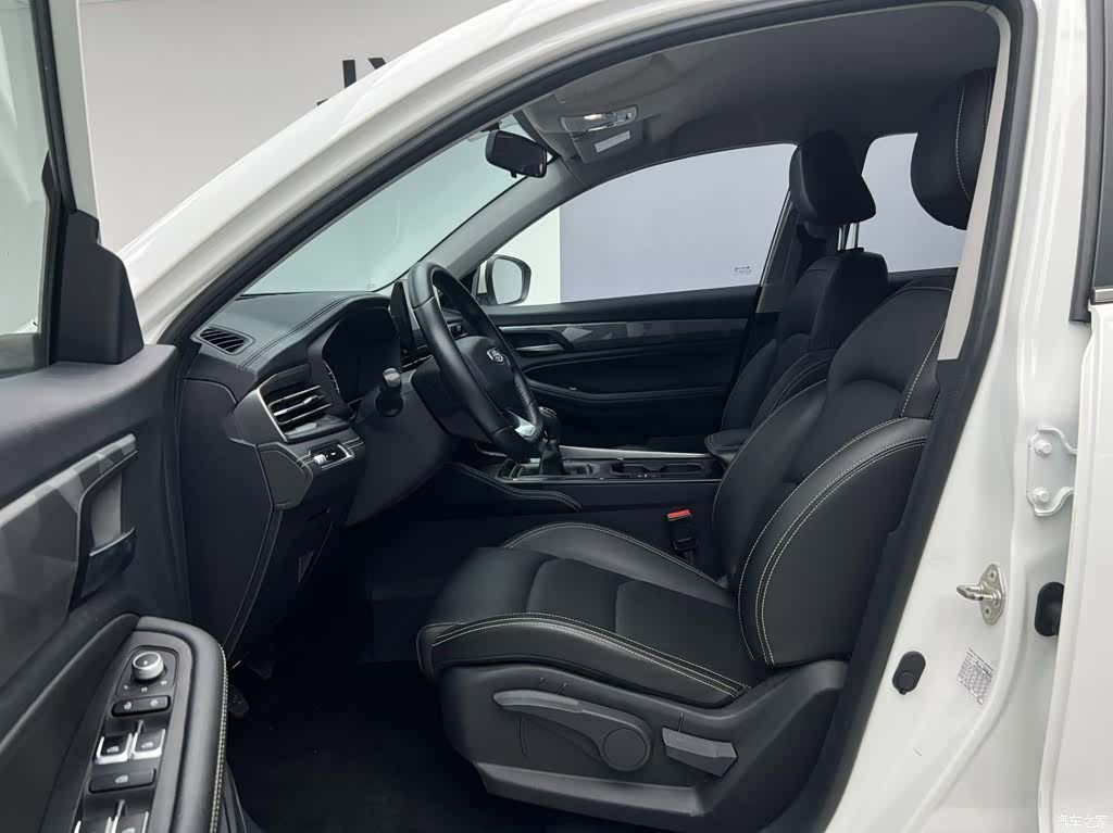 Geely X6, 2022 13
