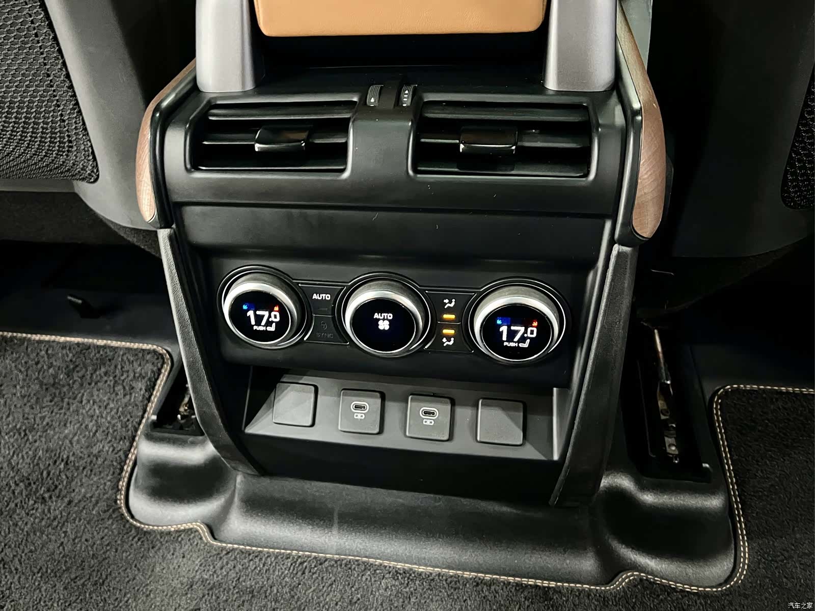 Land Rover Defender, 2024 20