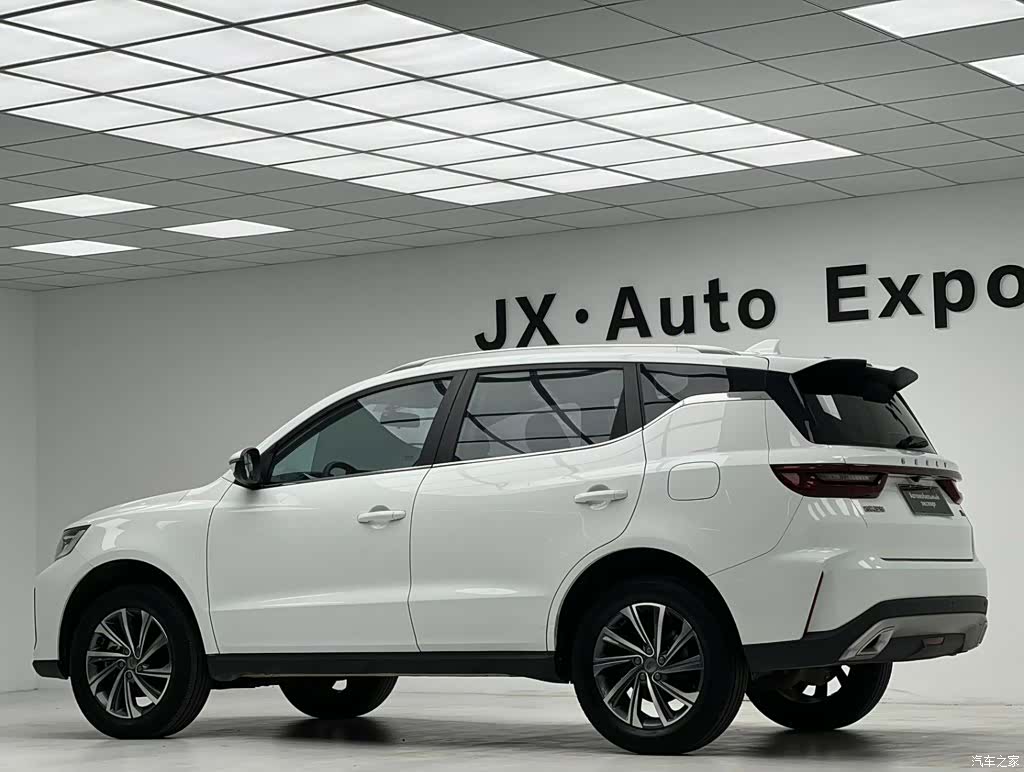 Geely X6, 2022 6