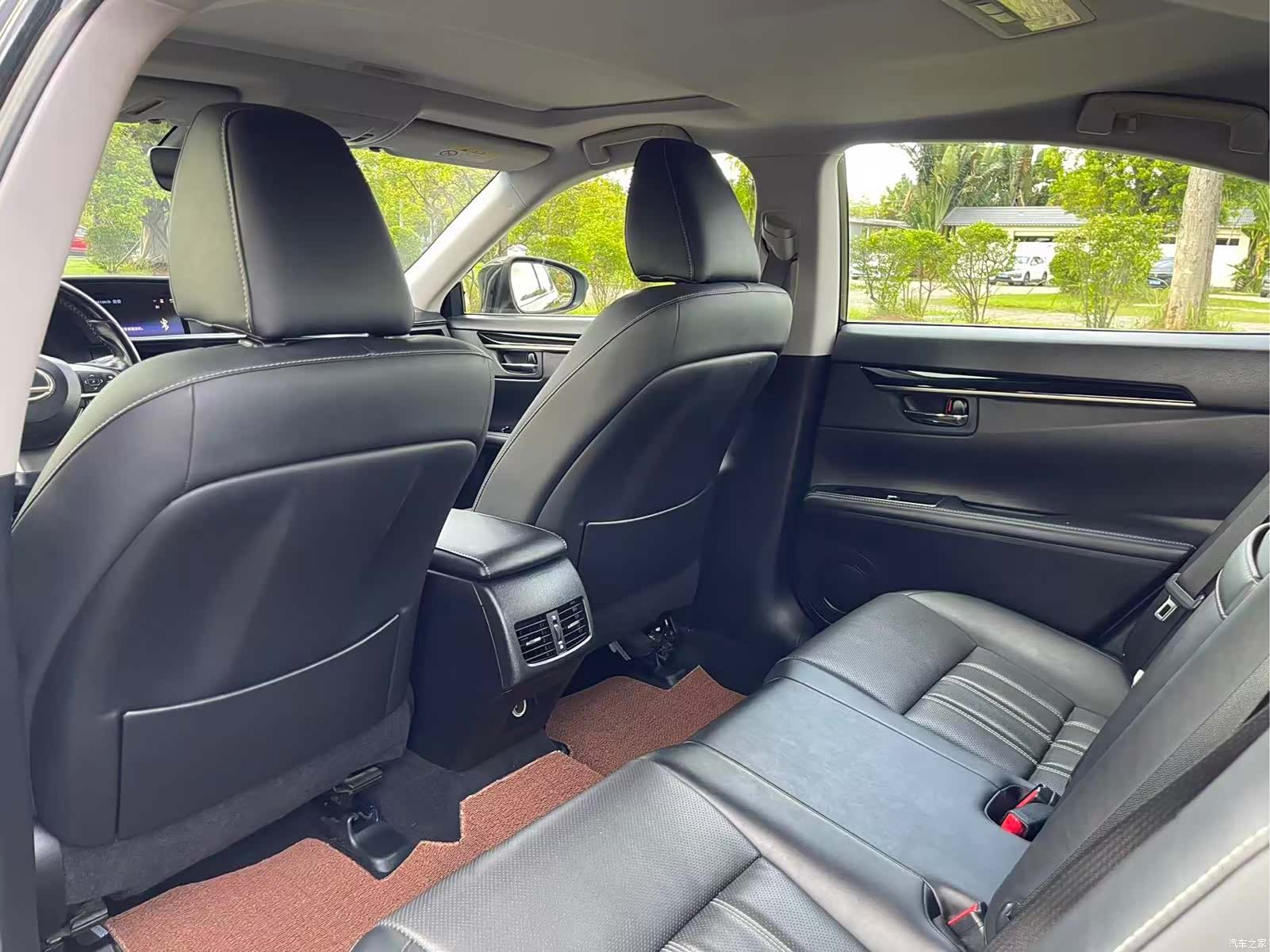 Lexus ES, 2015 22