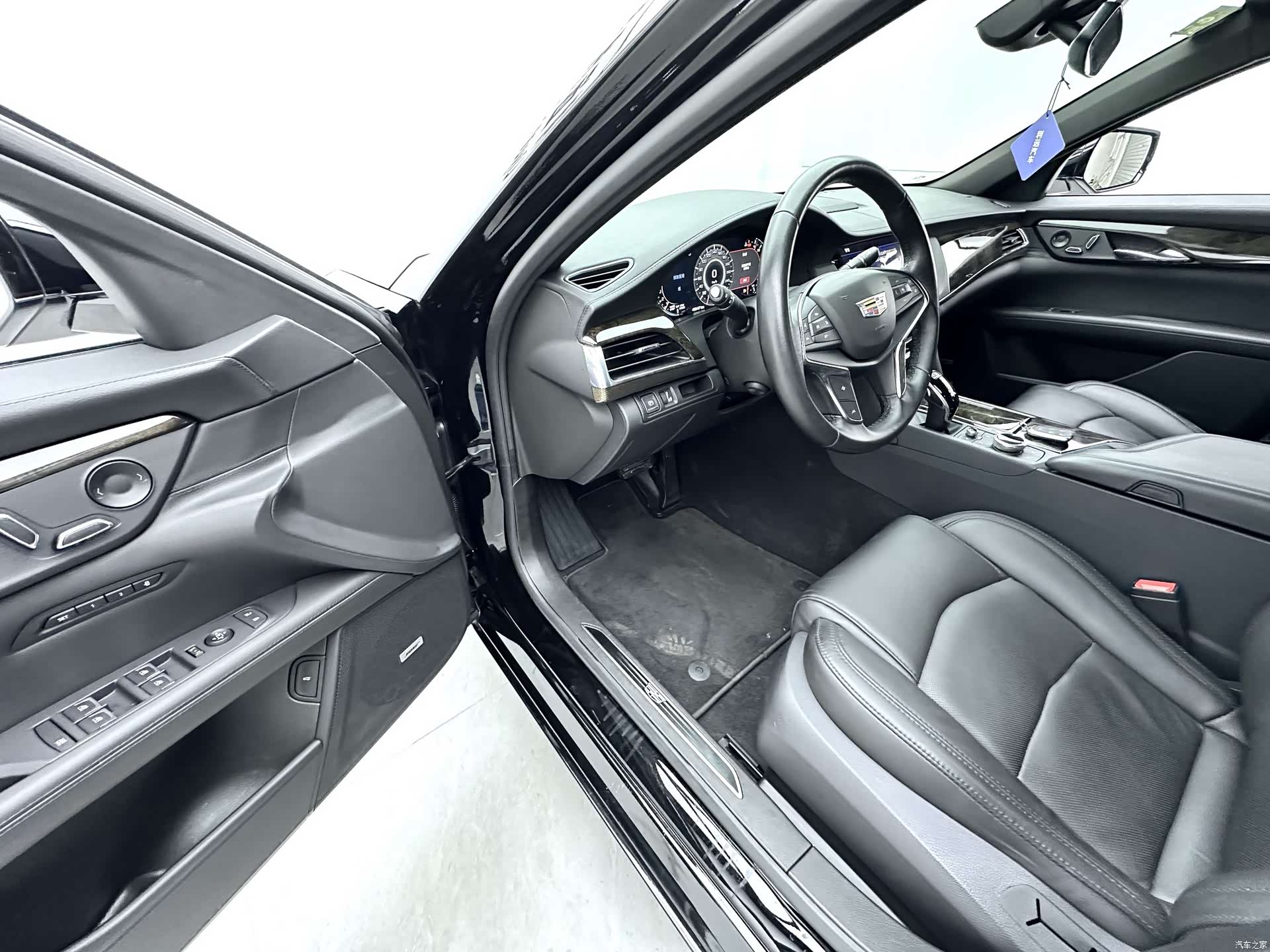Cadillac CT6, 2022 6