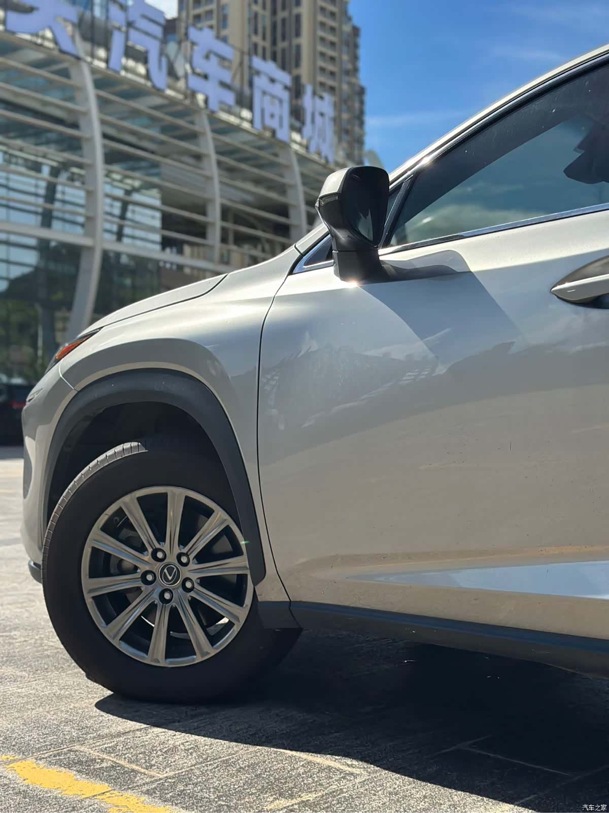 Lexus NX, 2018 11