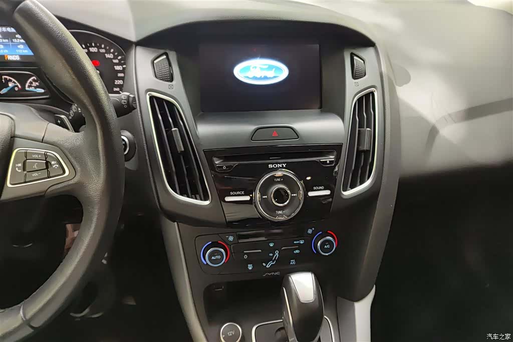 Ford Focus, 2017 13