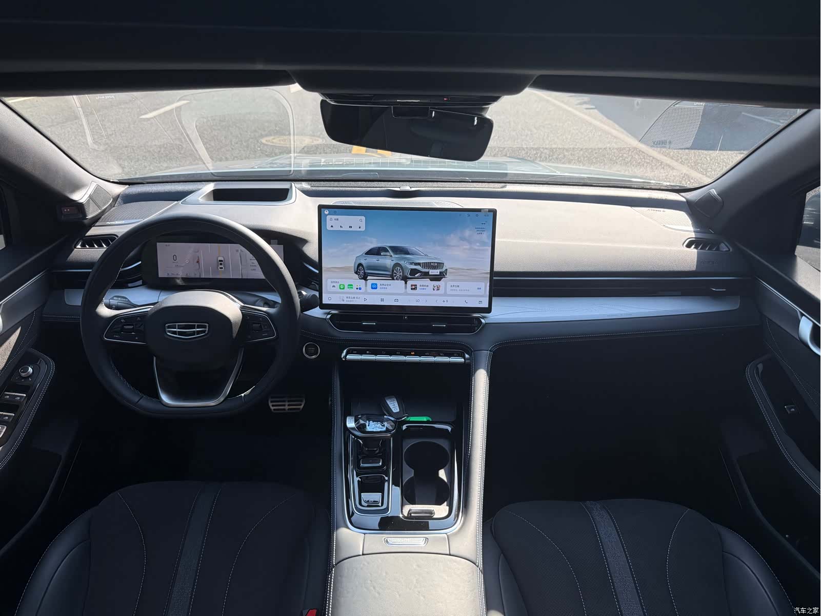Geely Preface, 2025 16