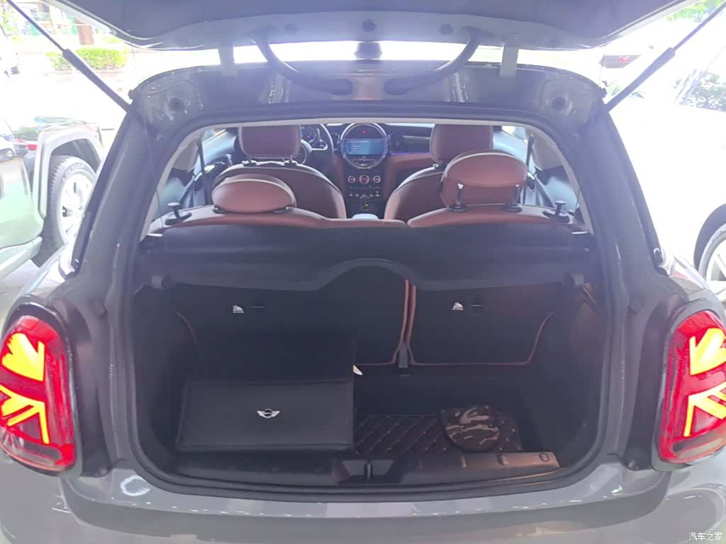 Mini Cooper, 2022 19