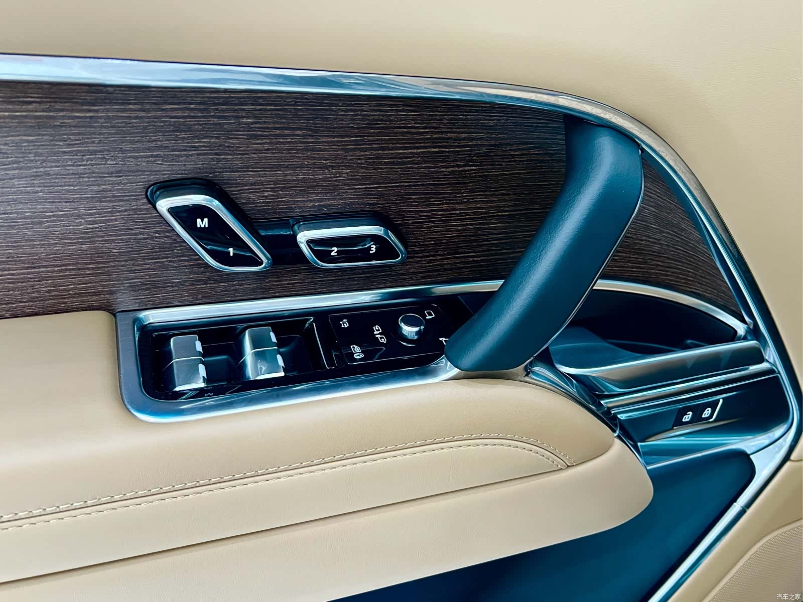 Land Rover Range Rover, 2024 25