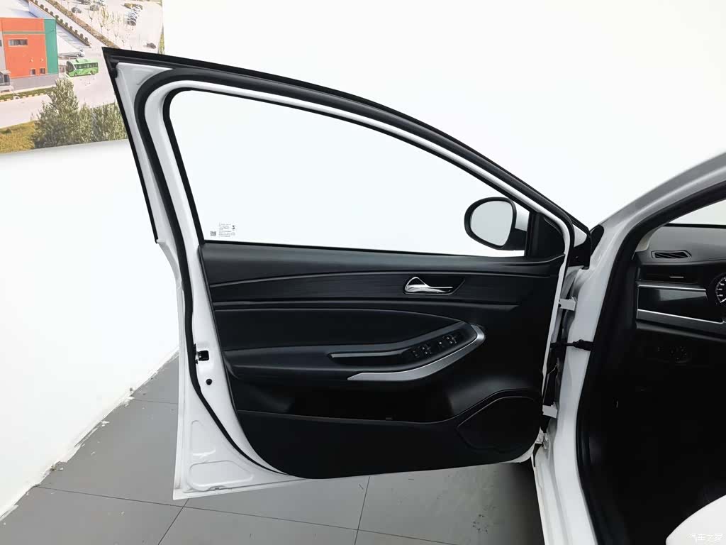 Chery 5, 2023 8