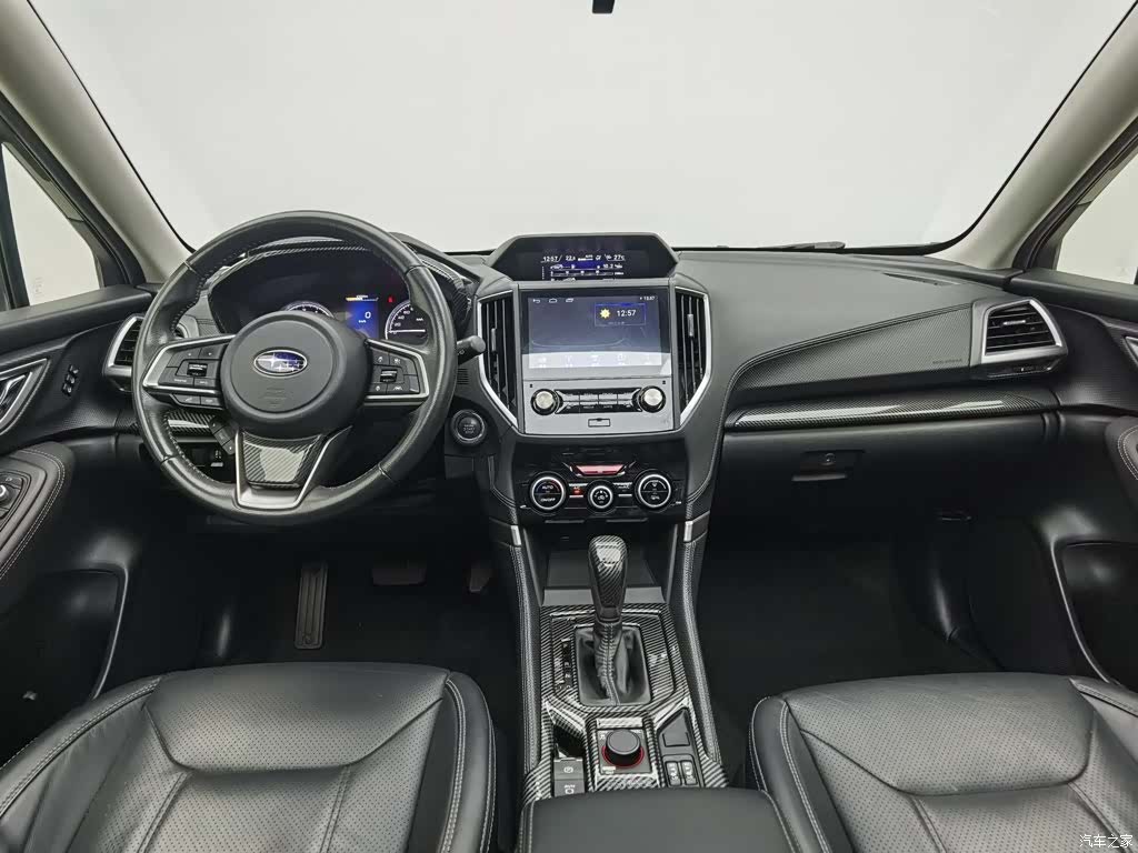Subaru Forester, 2021 все фото