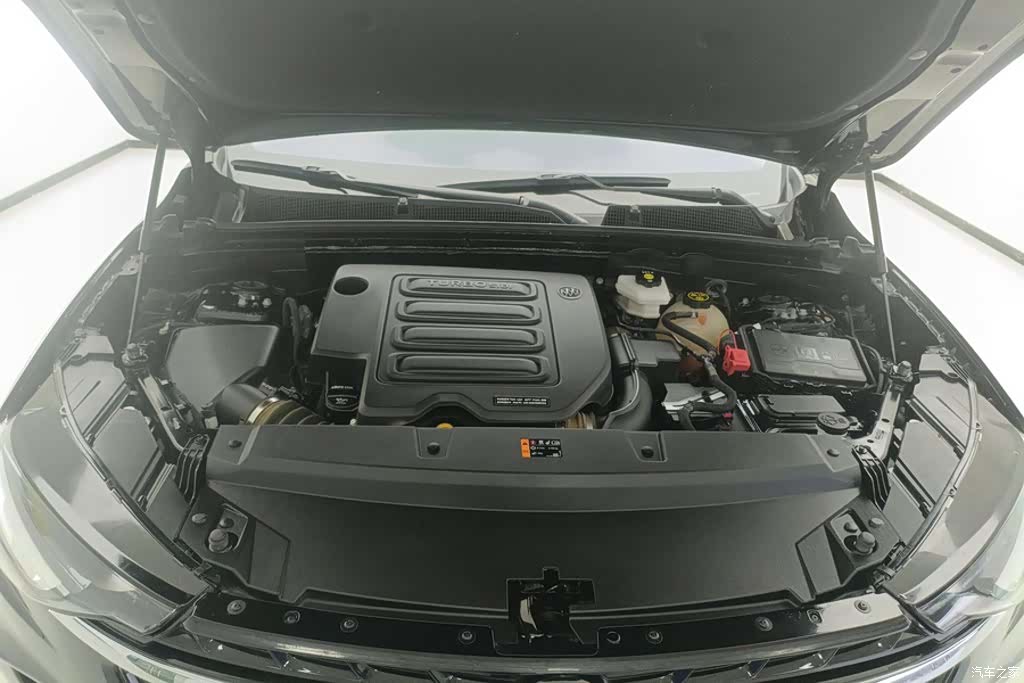 Buick Envision Plus, 2022 10