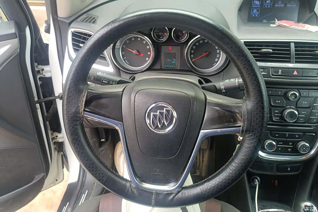 Buick Encore, 2015 15