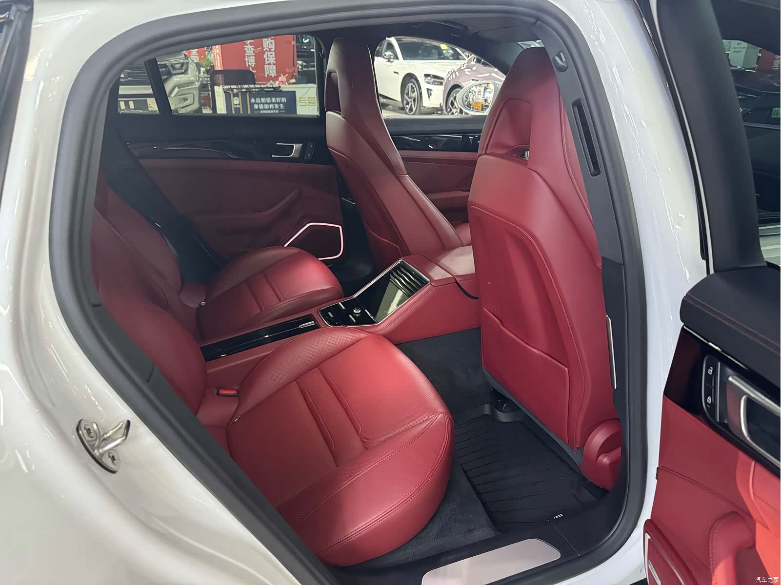 Porsche Panamera, 2022 9
