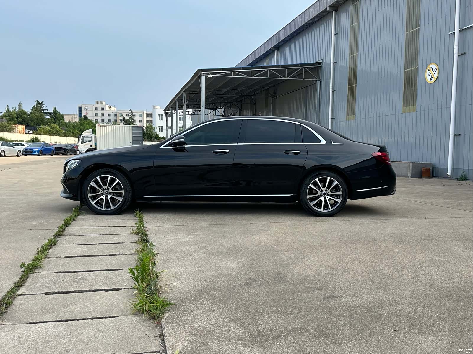 Mercedes-Benz E-Class, 2019 12
