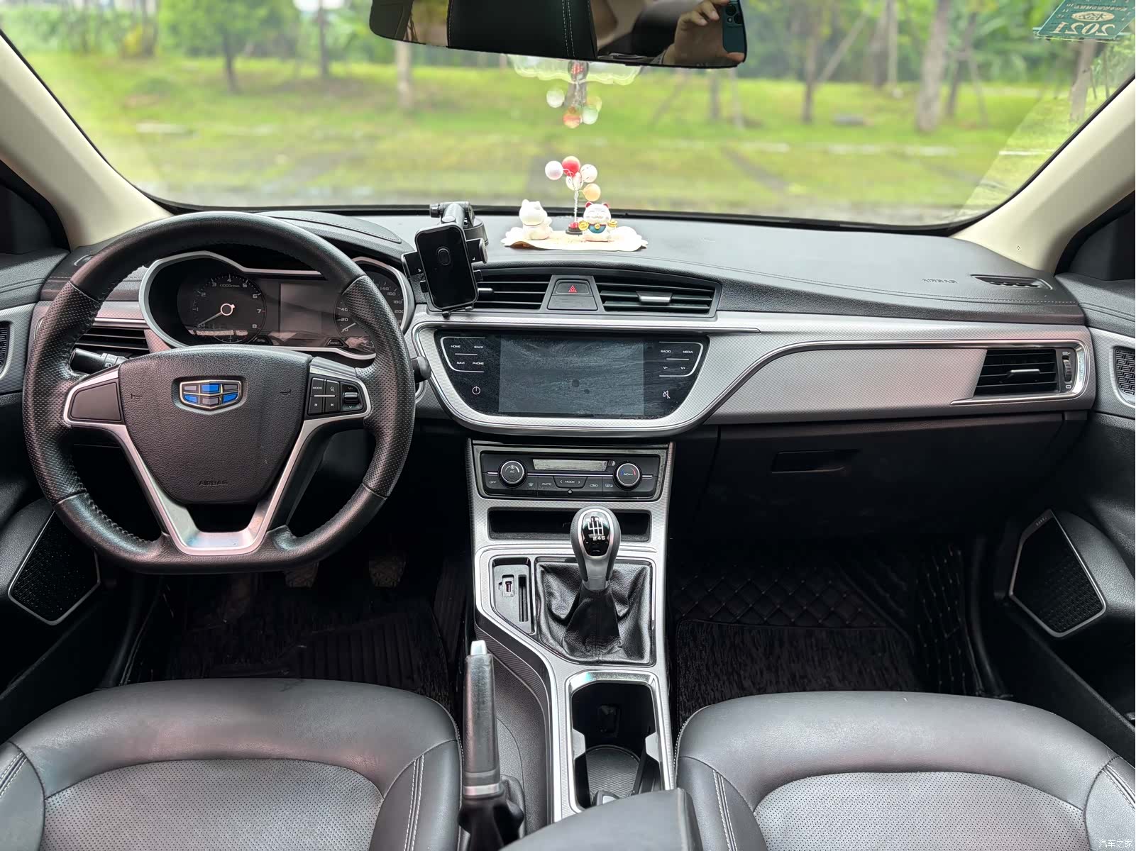 Geely Emgrand, 2019 15