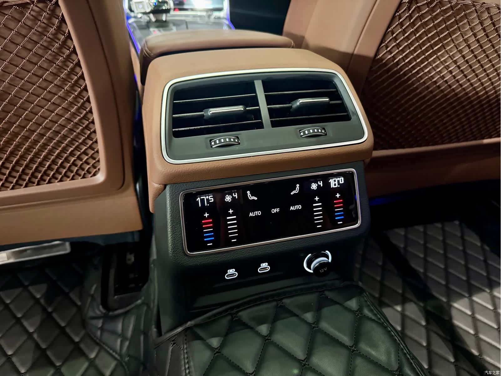Audi A6L, 2025 12