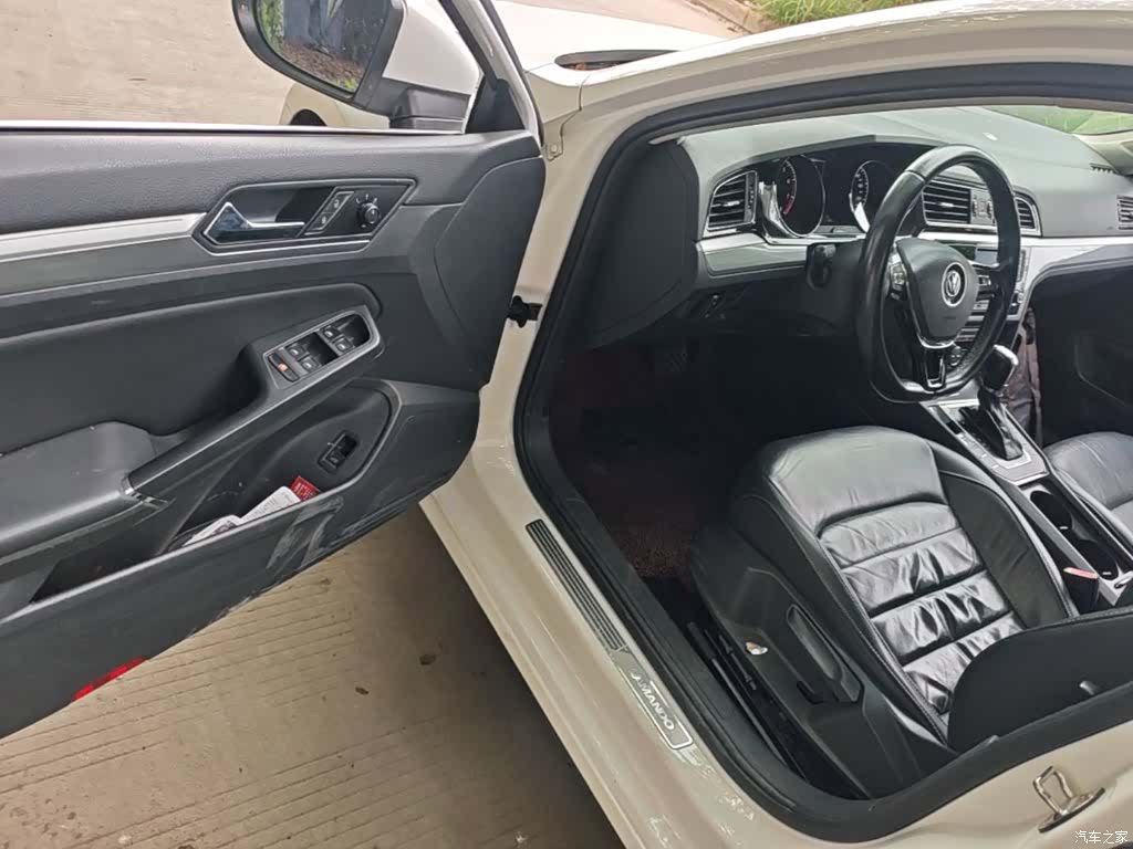 Volkswagen Lamando, 2016 16