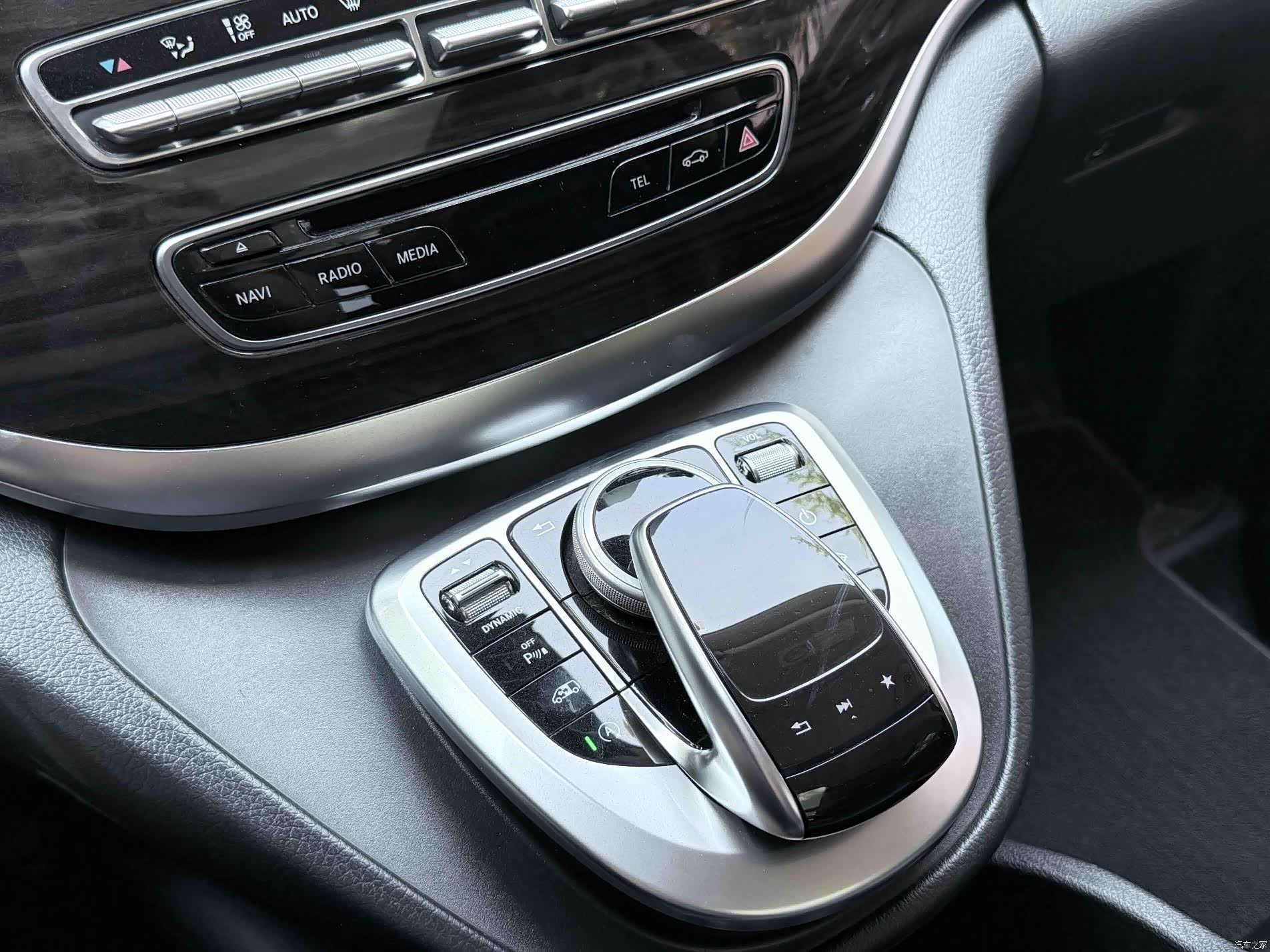 Mercedes-Benz V-Class, 2018 7