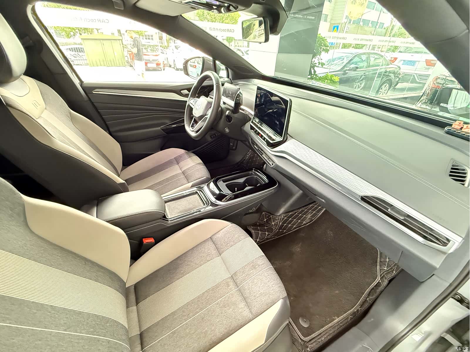 Volkswagen ID.4, 2022 11