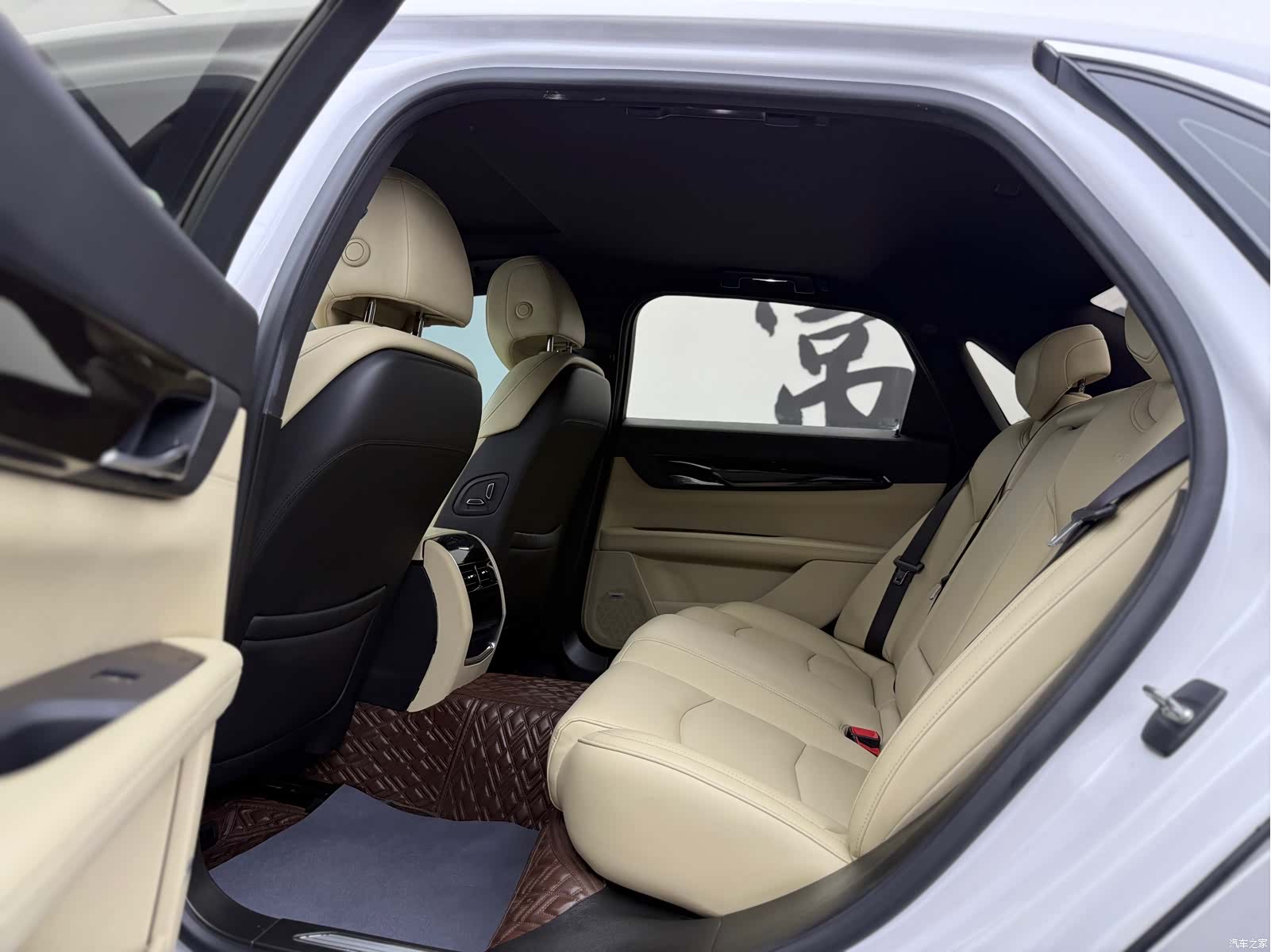 Cadillac CT6, 2020 6