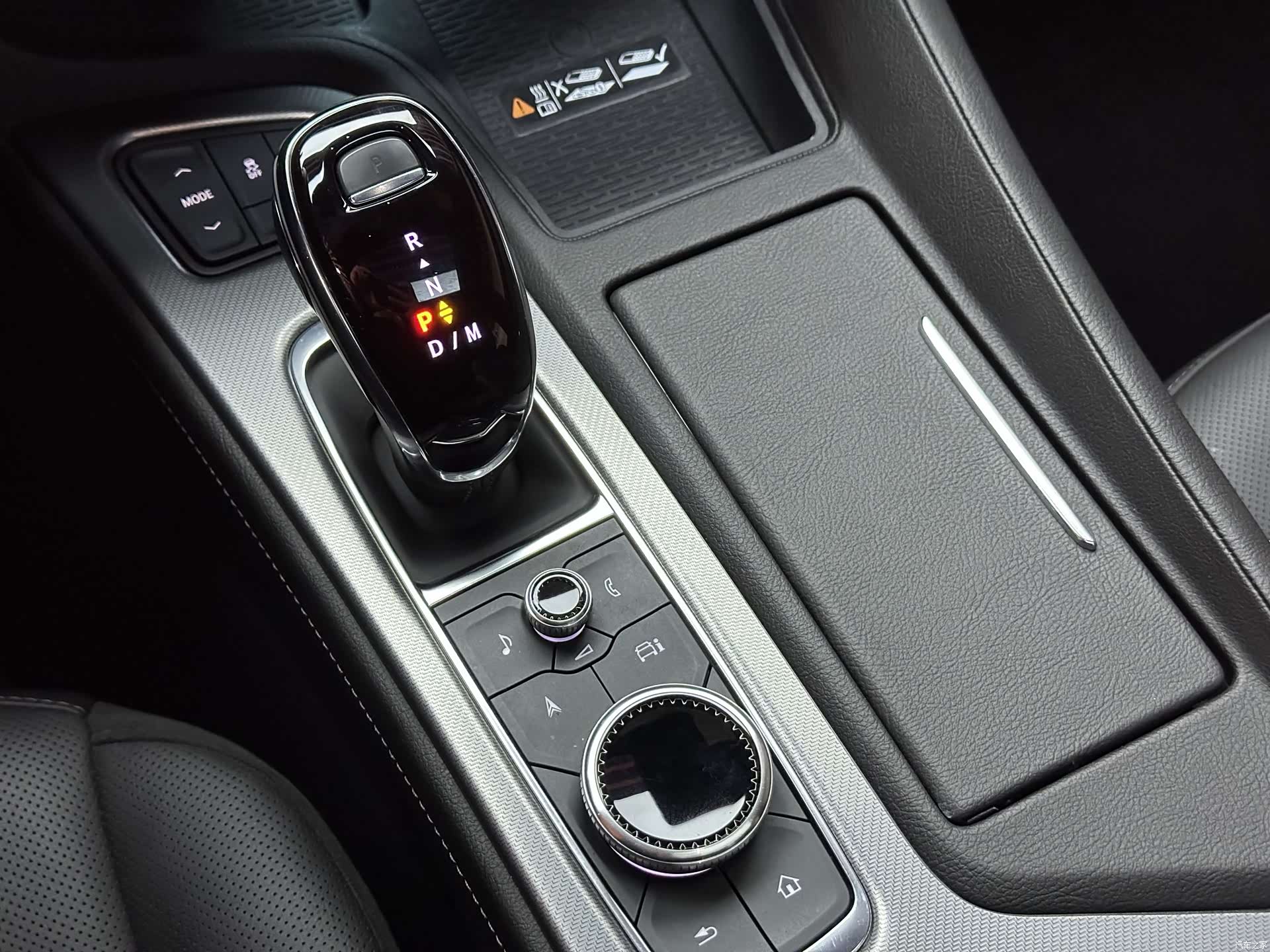 Cadillac CT5, 2025 21
