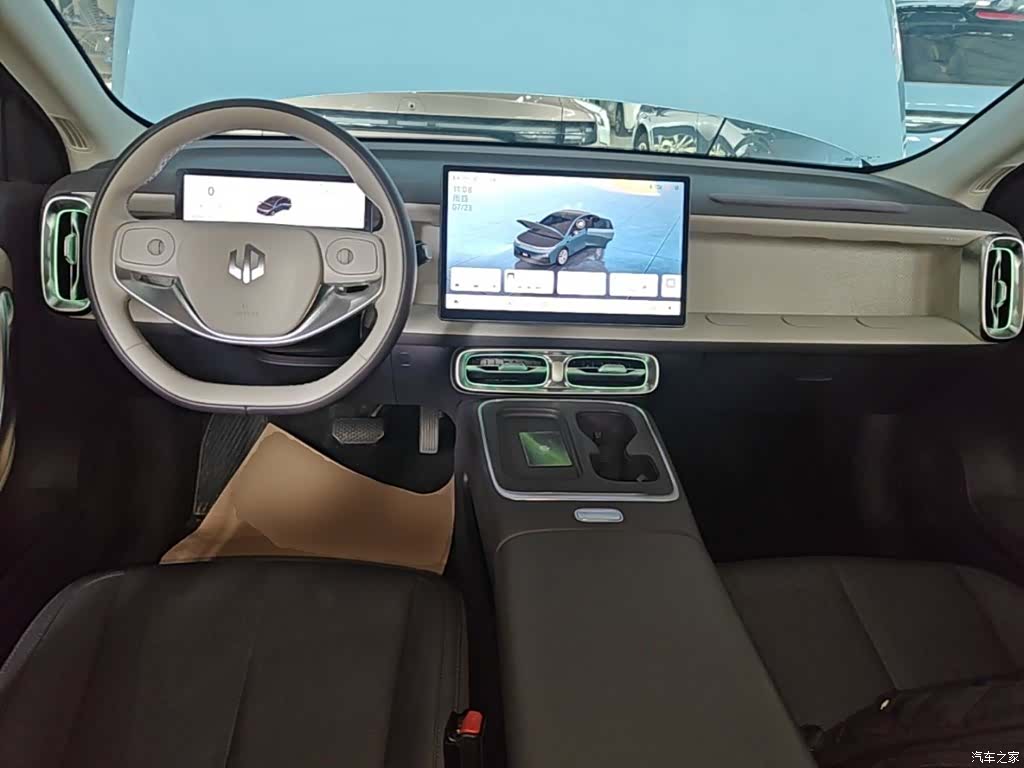 Leapmotor B01, 2025 10