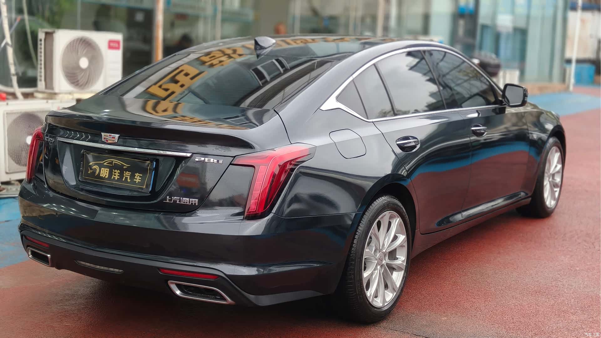 Cadillac CT5, 2023 все фото