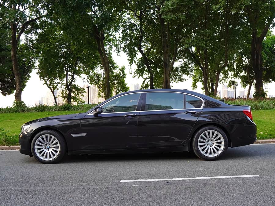 BMW 7-Series 2012, фото 4