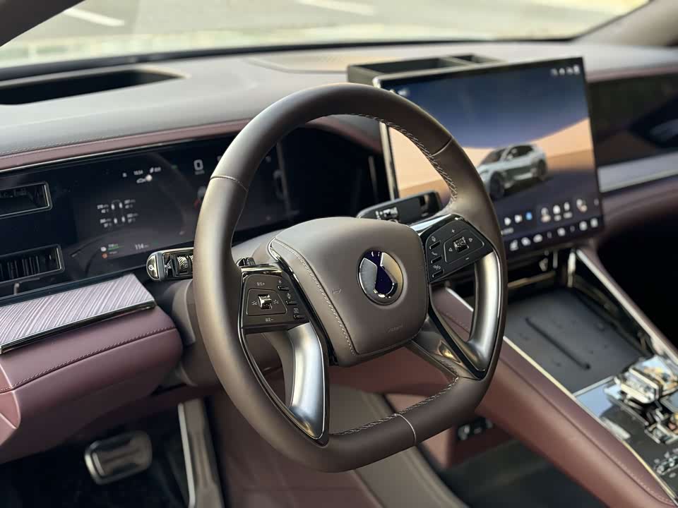 Denza Z9GT Denza Z9GT