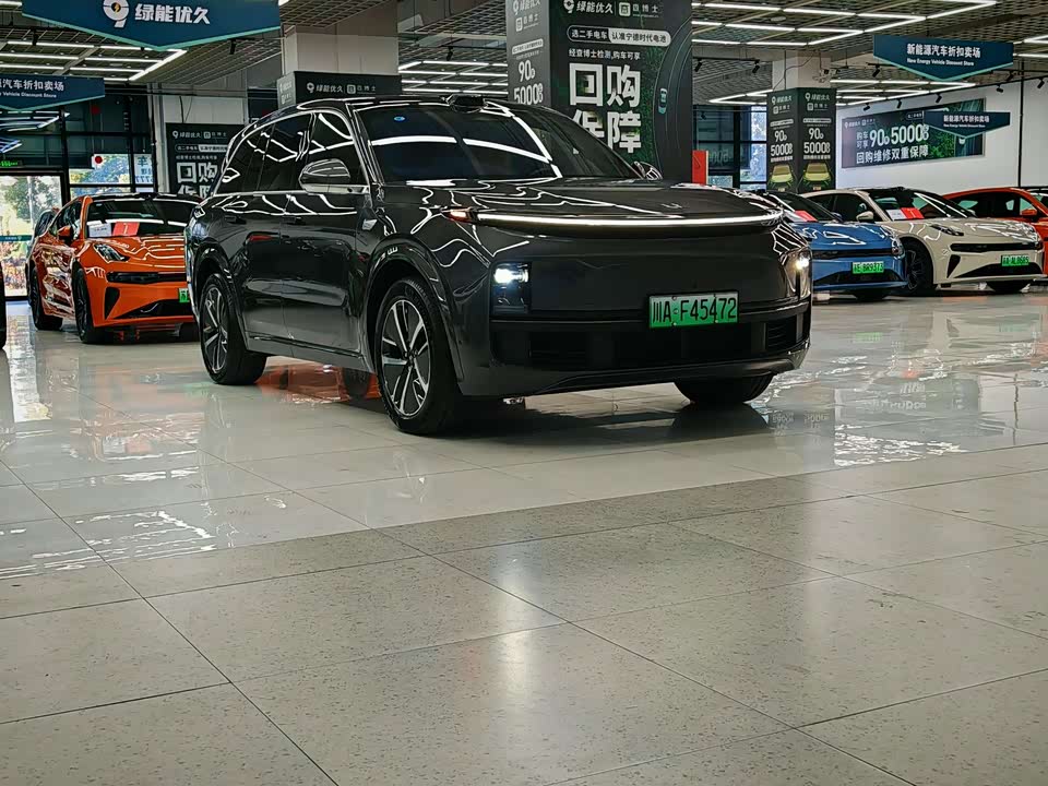Li Auto Ideal L8