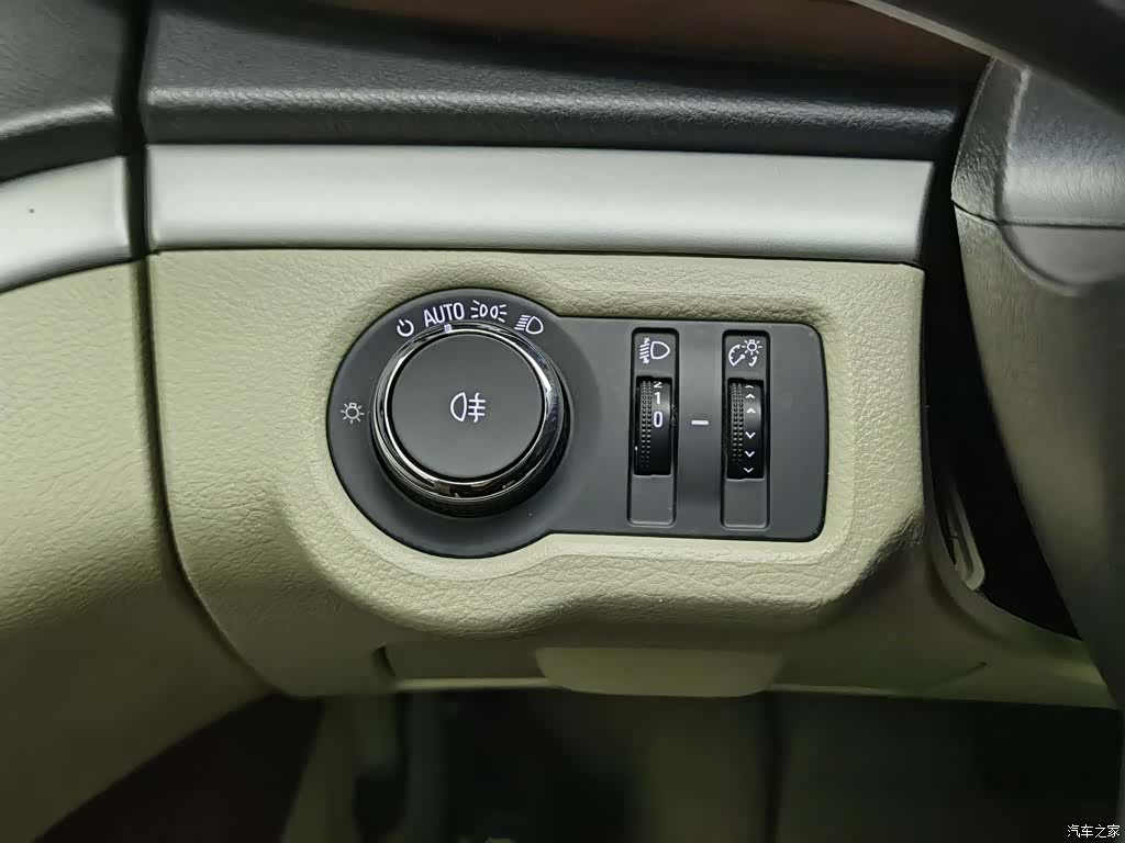 Buick GL8, 2018 21