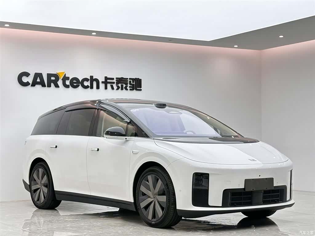 Li Auto i8, 2025 6