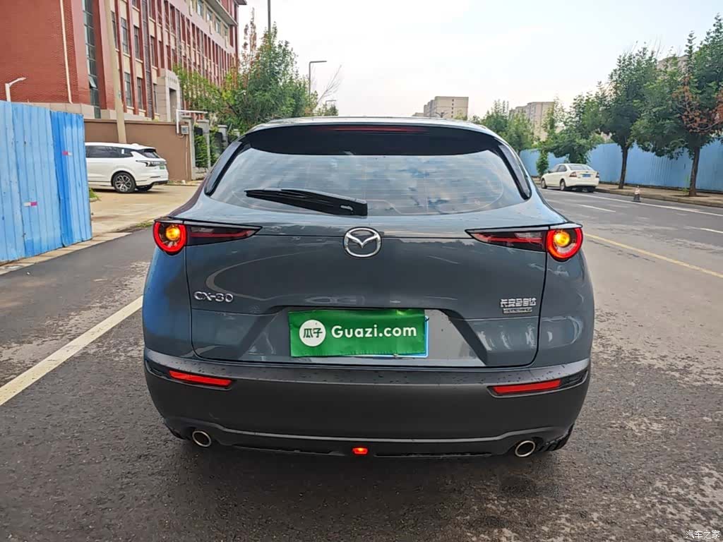 Mazda CX-30, 2025 6