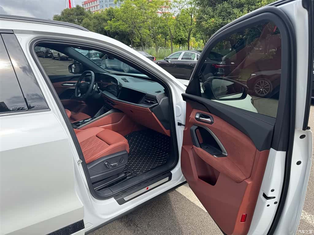 Audi Q5L, 2026 27