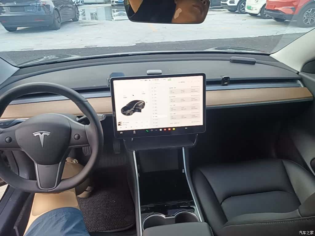 Tesla Model 3, 2020 10