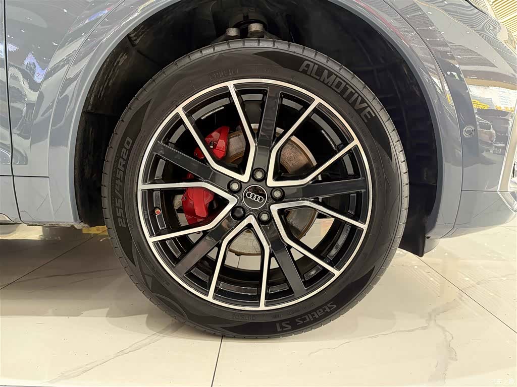 Audi Q5L, 2022 9