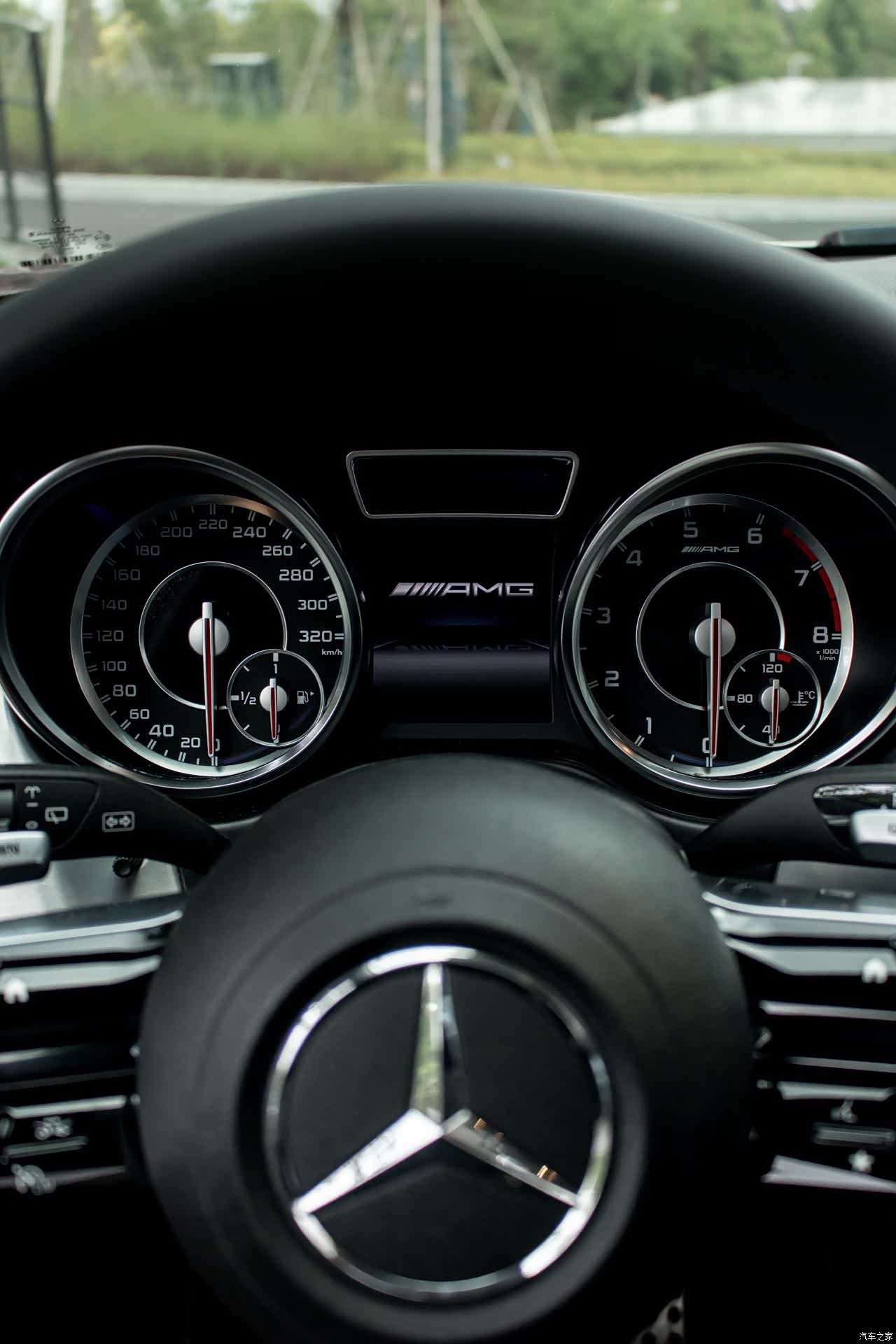 Mercedes-Benz M-Class AMG, 2013 16