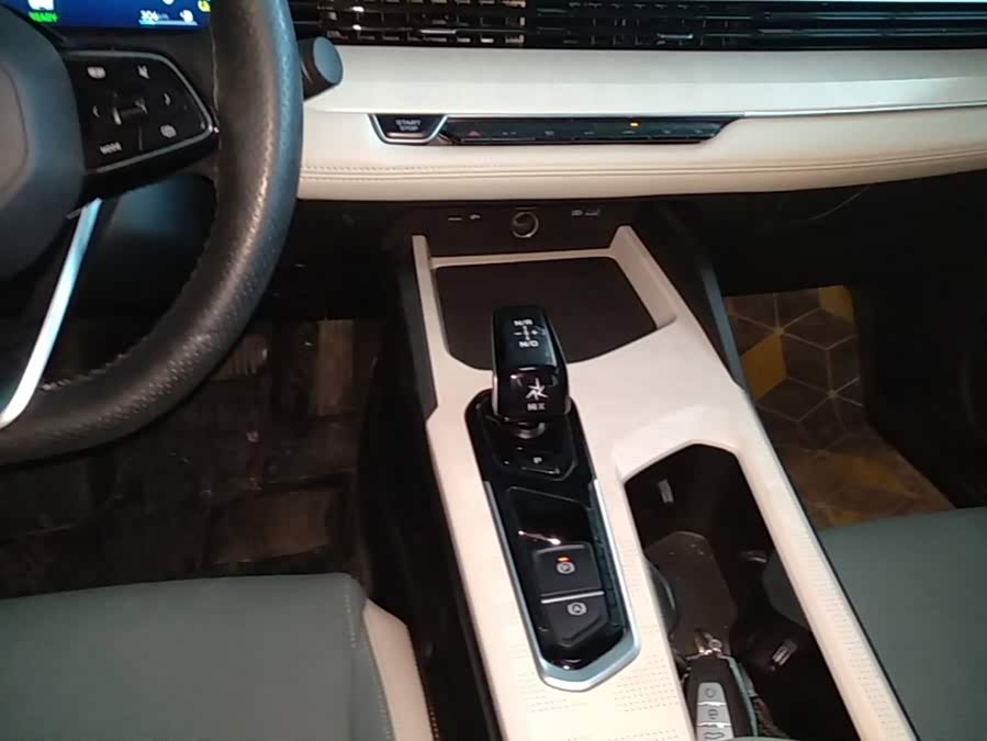Geely Emgrand L Hi-P 2023, фото 14