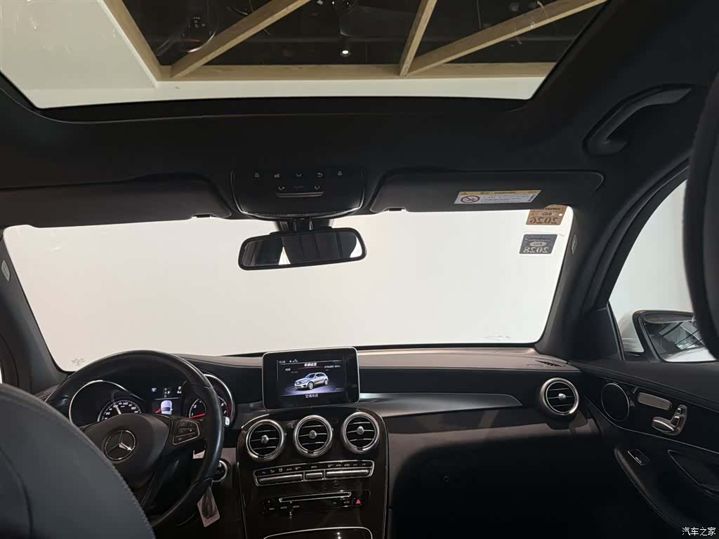 Mercedes-Benz GLC, 2018 13