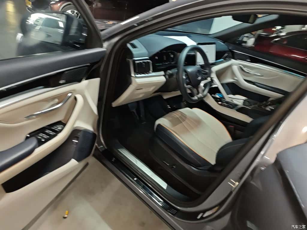 BYD Song, 2022 16