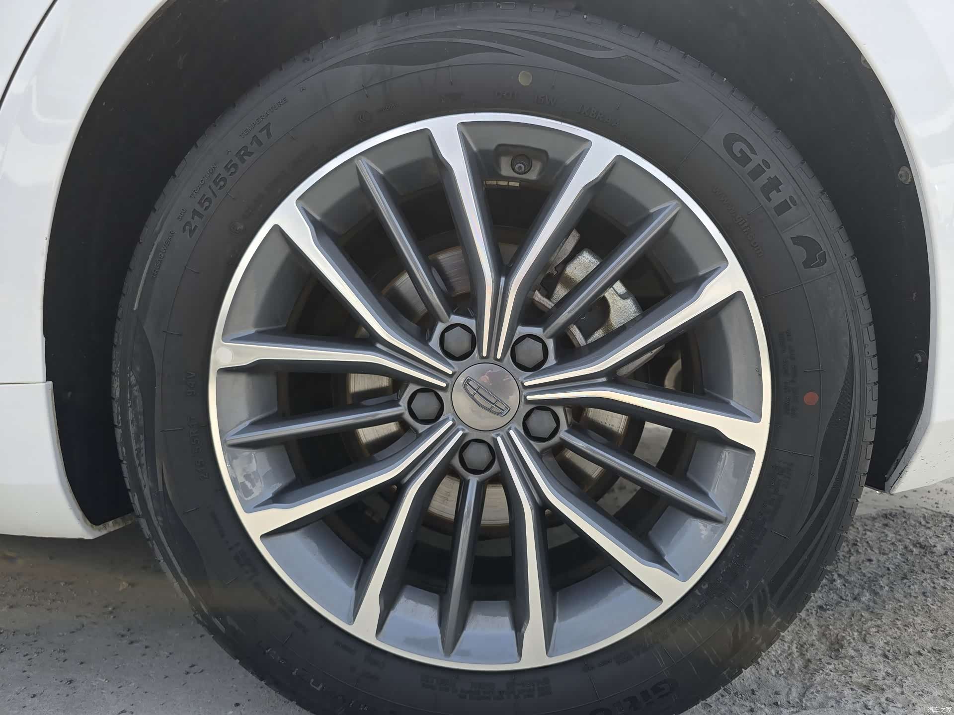 Geely Preface, 2022 10