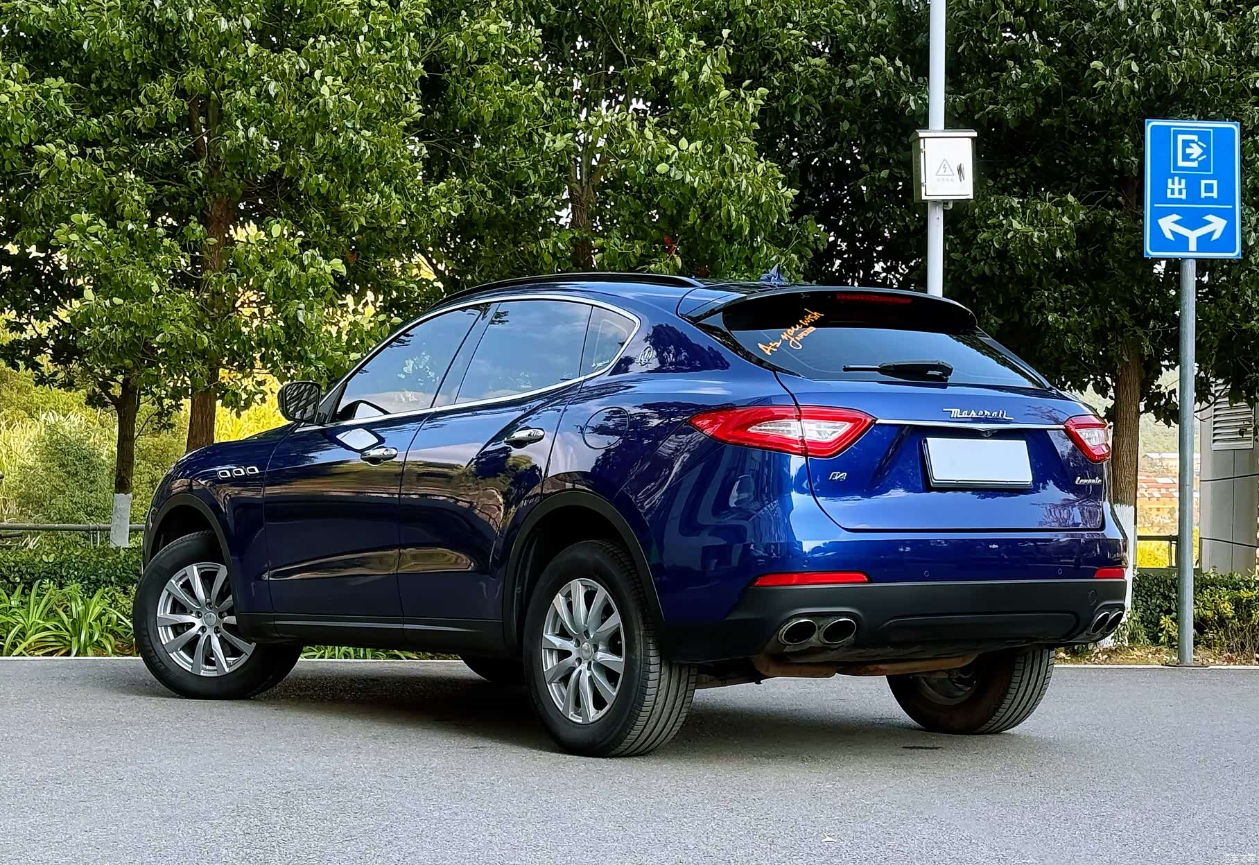 Maserati Levante, 2018 все фото