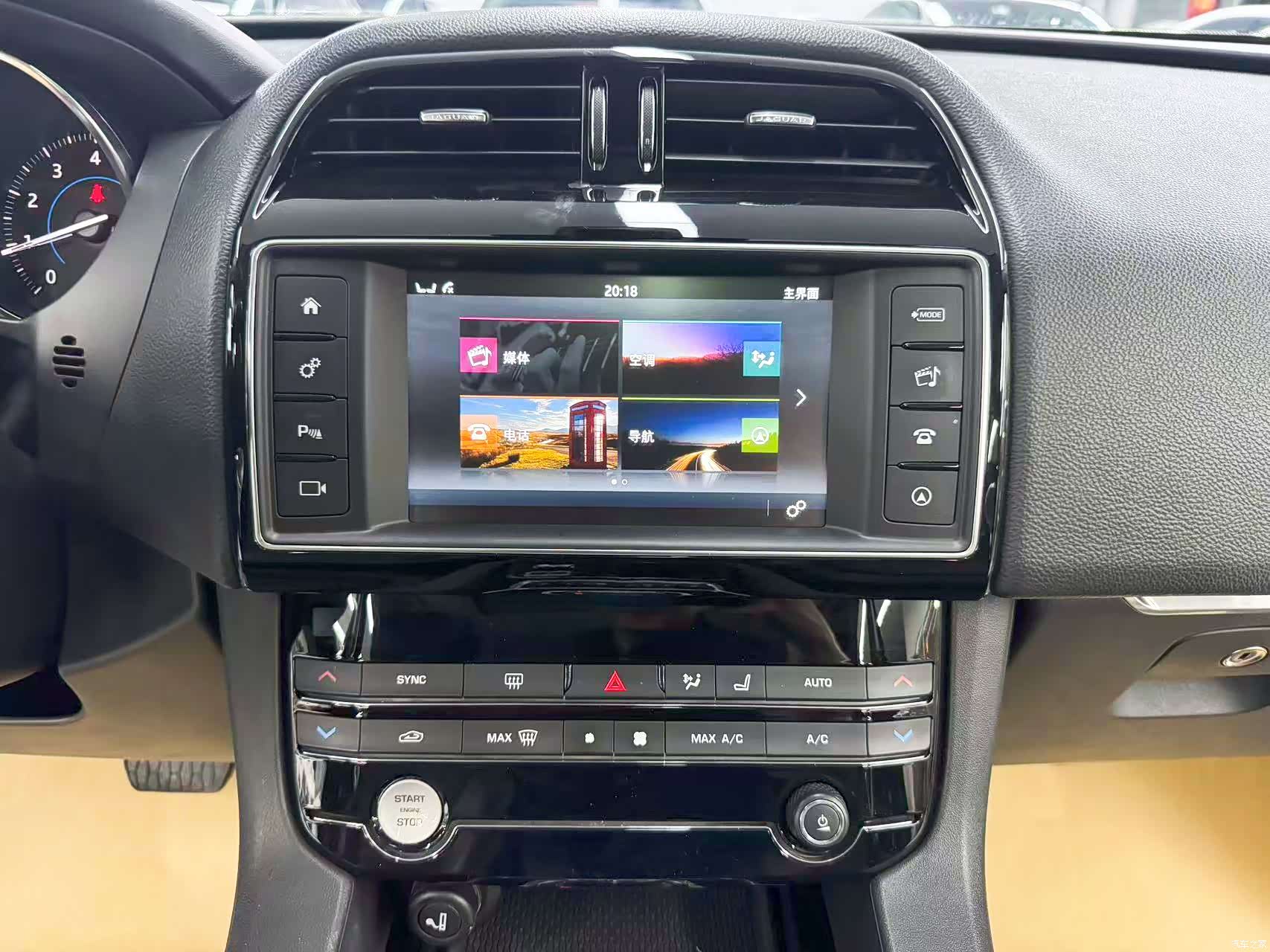 Jaguar F-PACE, 2018 17