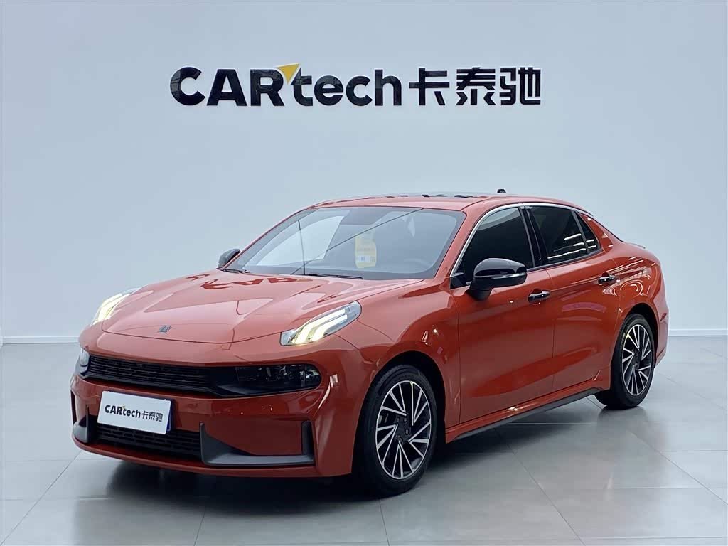 Lynk & Co 03