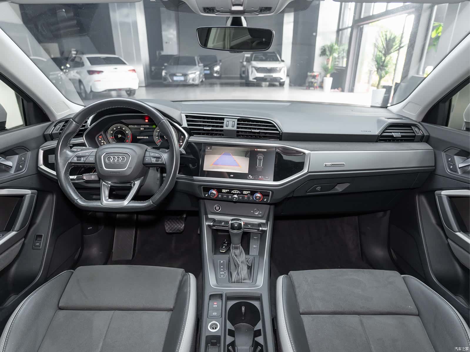 Audi Q3, 2023 17