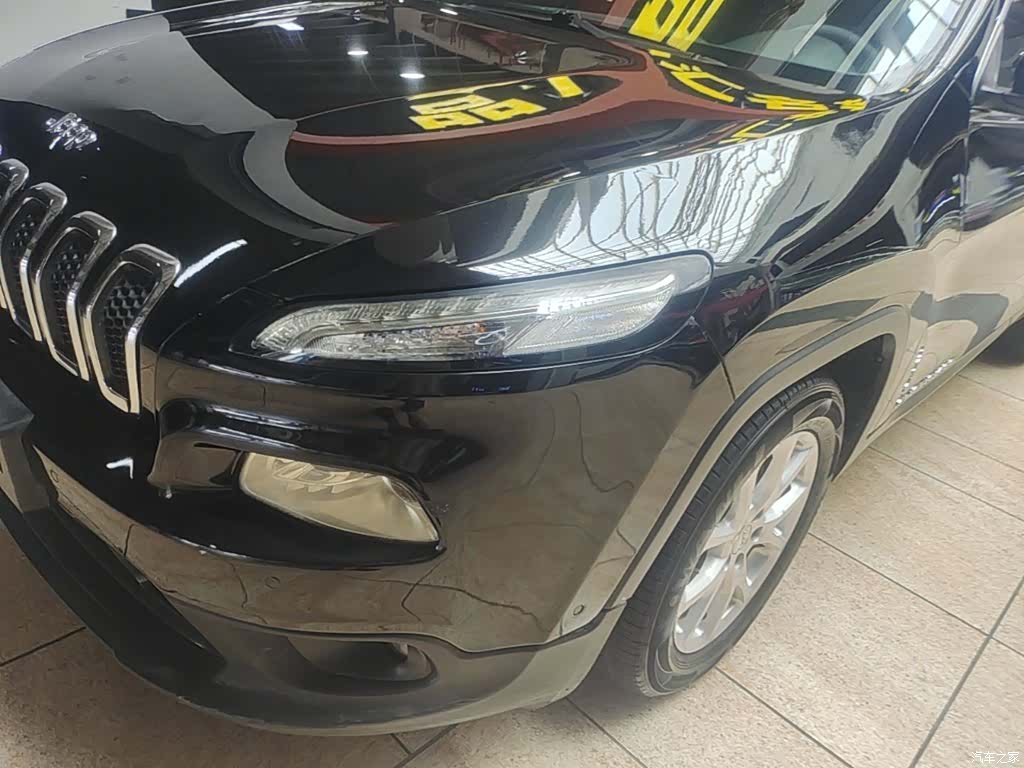 Jeep Cherokee, 2017 24